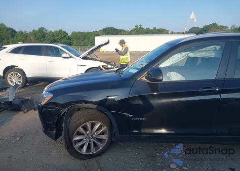 2017 BMW X3 xDrive28I z USA, uszkodzony, nr VIN 5UXWX9C3XH0W66602